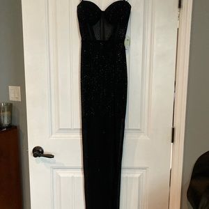 Brand new never worn Windsor Black size small long dress.